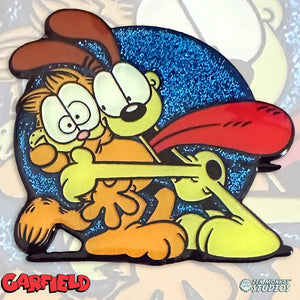 Odie's Hug - Garfield Pin